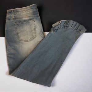NWT Crown & Ivy Ankle Jeans